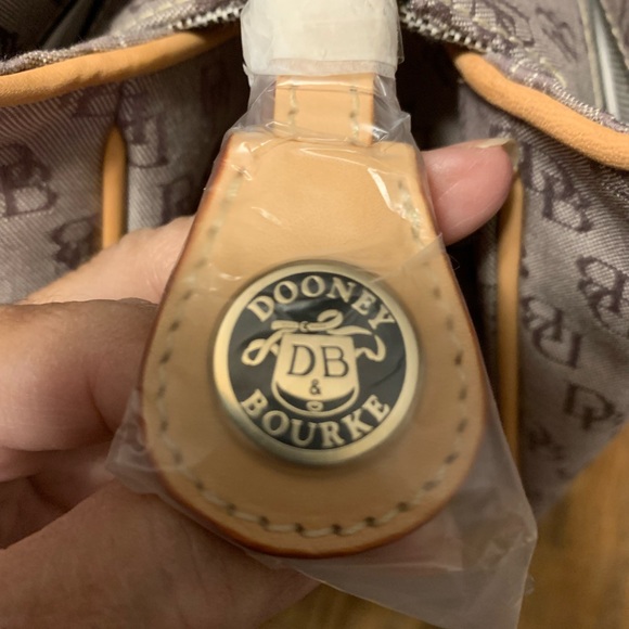 BNWT Dooney & Bourke Buckle Satchel 👜 Authentic Rare - Picture 4 of 10